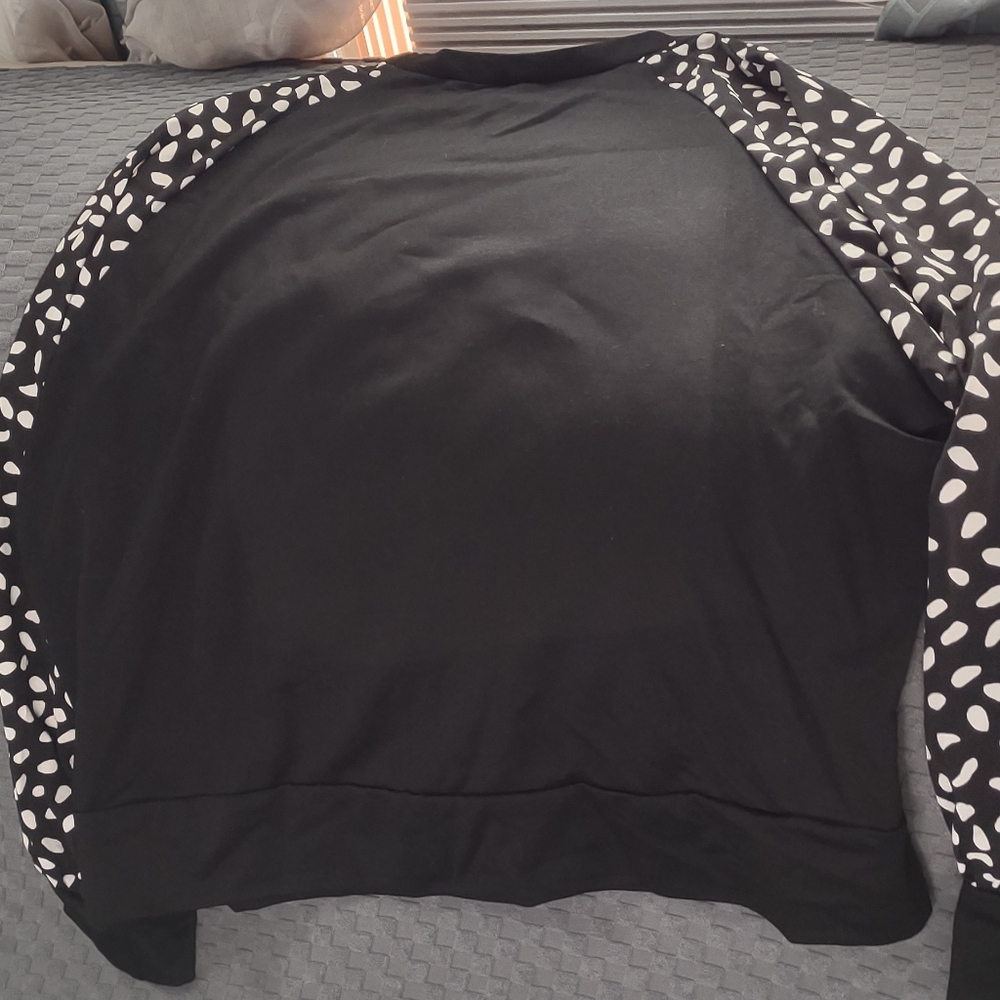Custom made top - Picture 6 of 6